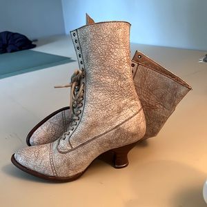Oak Tree Frontier Neo Victorian boots sz 8.5